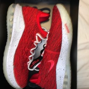 Lebron XV LOW